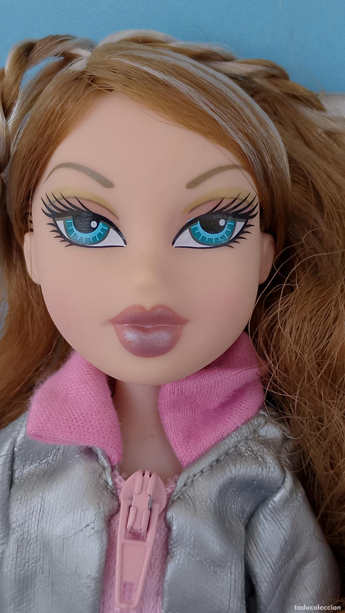 Mu&ntilde;ecas modernas: Antigua mu&ntilde;eca clon de Bratz - Foto 2