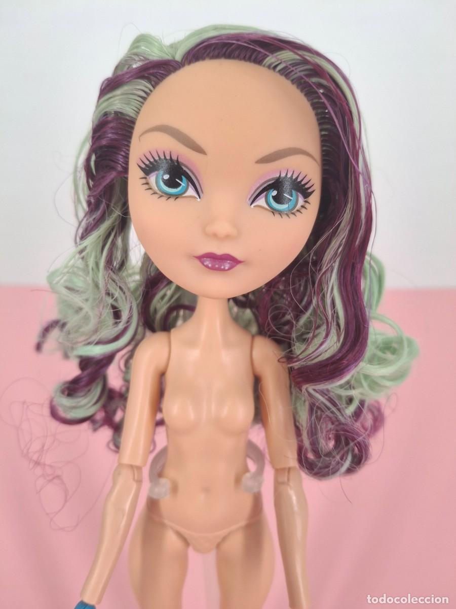 Mu&ntilde;ecas Modernas: Ever After High Madeline Hatter / hija del sombrerero loco - Mattel, 2013