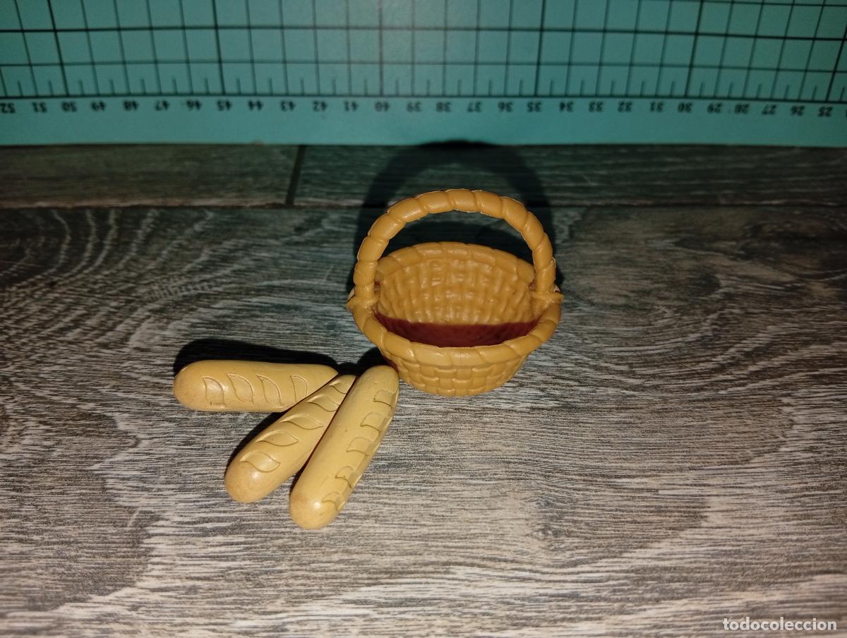 Mu&ntilde;ecas modernas: Cesta con pan de mu&ntilde;eca Bella mini anlmators Disney - Foto 1