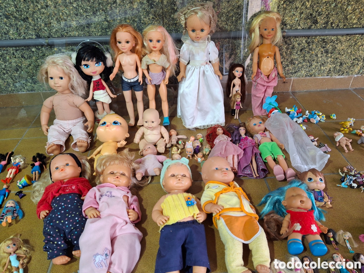Mu&ntilde;ecas Modernas: Lote de mu&ntilde;ecas , individible