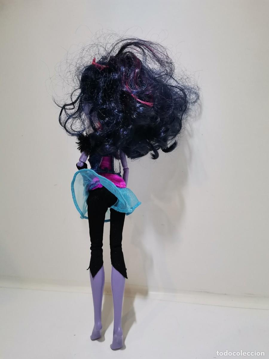 Mu&ntilde;ecas modernas: mu&ntilde;eca monster high jane - Foto 5