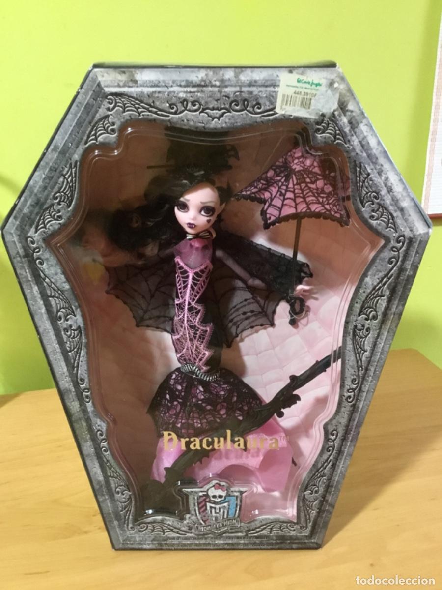 Mu&ntilde;ecas Modernas: MU&Ntilde;ECA MONSTER HIGH DRACULAURA EDICI&Oacute;N ESPECIAL 2015