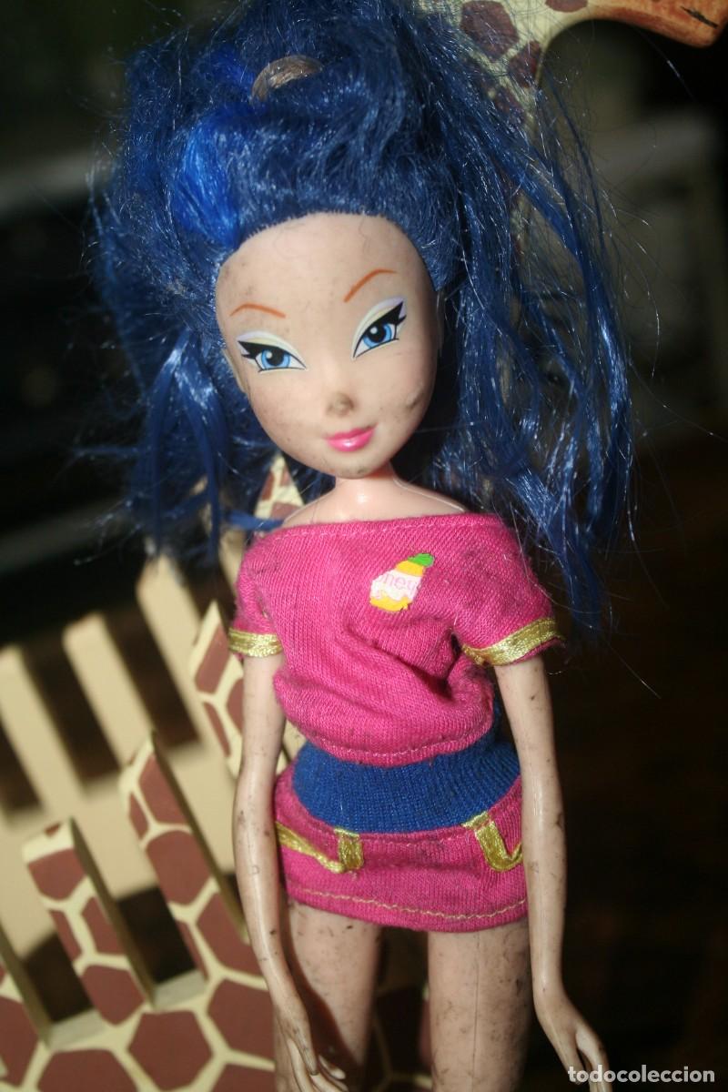 Mu&ntilde;ecas modernas: mu&ntilde;eca winx pelo azul - Foto 1