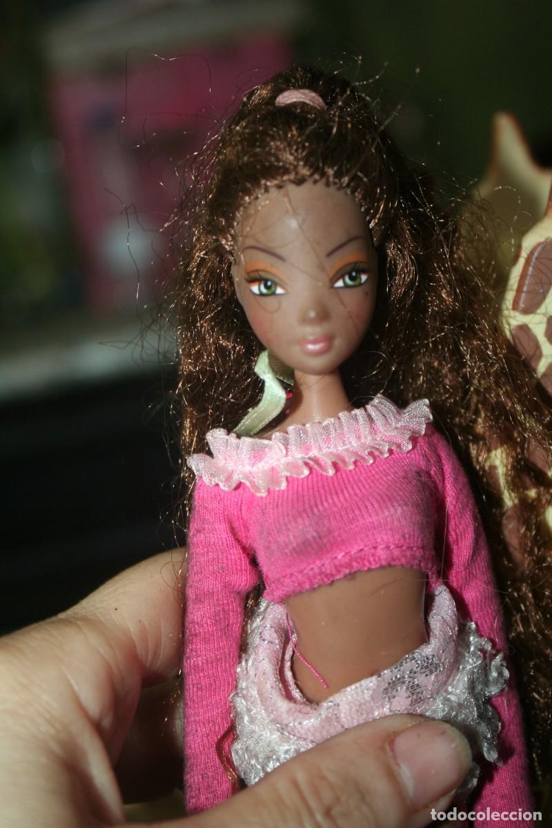 Mu&ntilde;ecas Modernas: mu&ntilde;eca negrita hi glam nicole 2007
