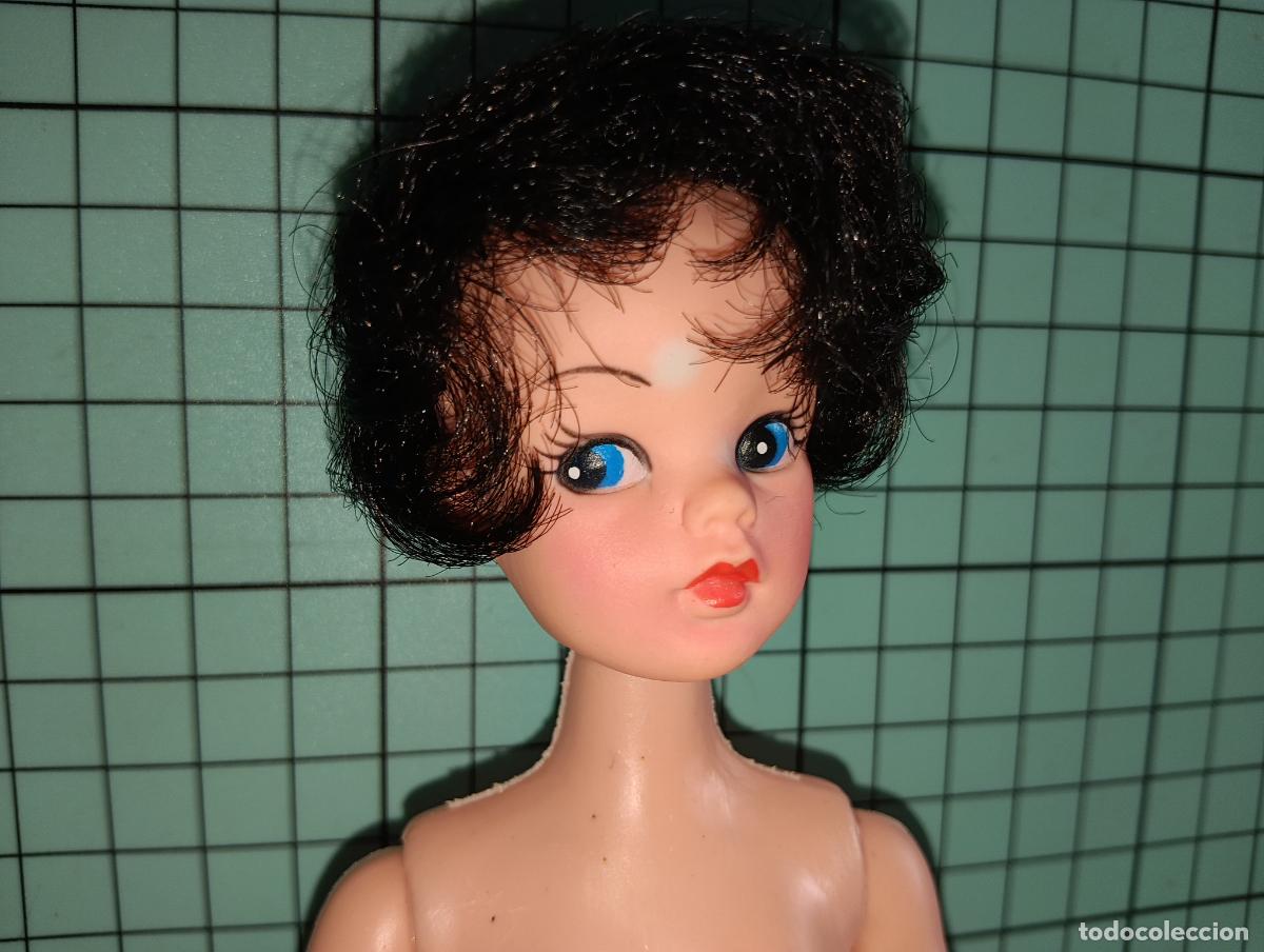 Mu&ntilde;ecas modernas: Mu&ntilde;eca molde Sindy cuerpo de pl&aacute;stico - Foto 2