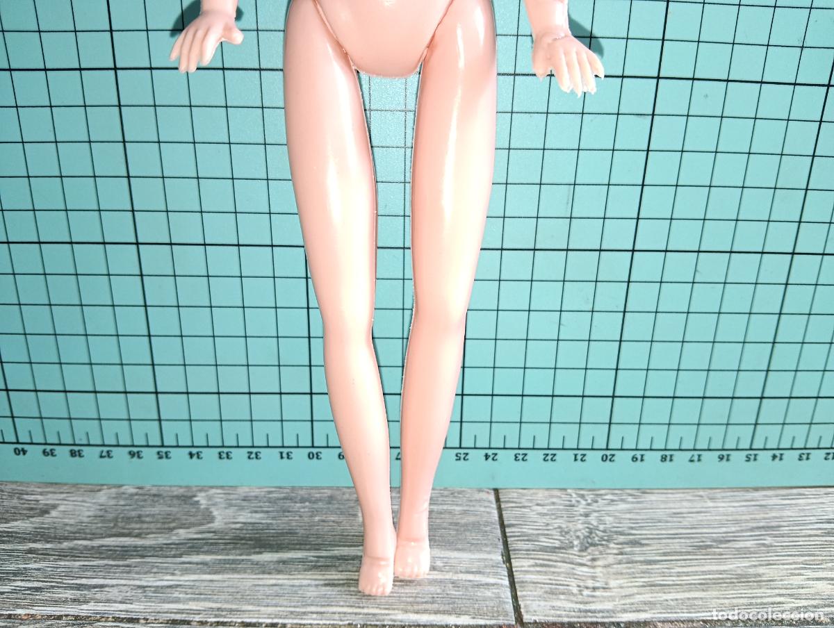 Mu&ntilde;ecas modernas: Mu&ntilde;eca molde Sindy cuerpo de pl&aacute;stico - Foto 6