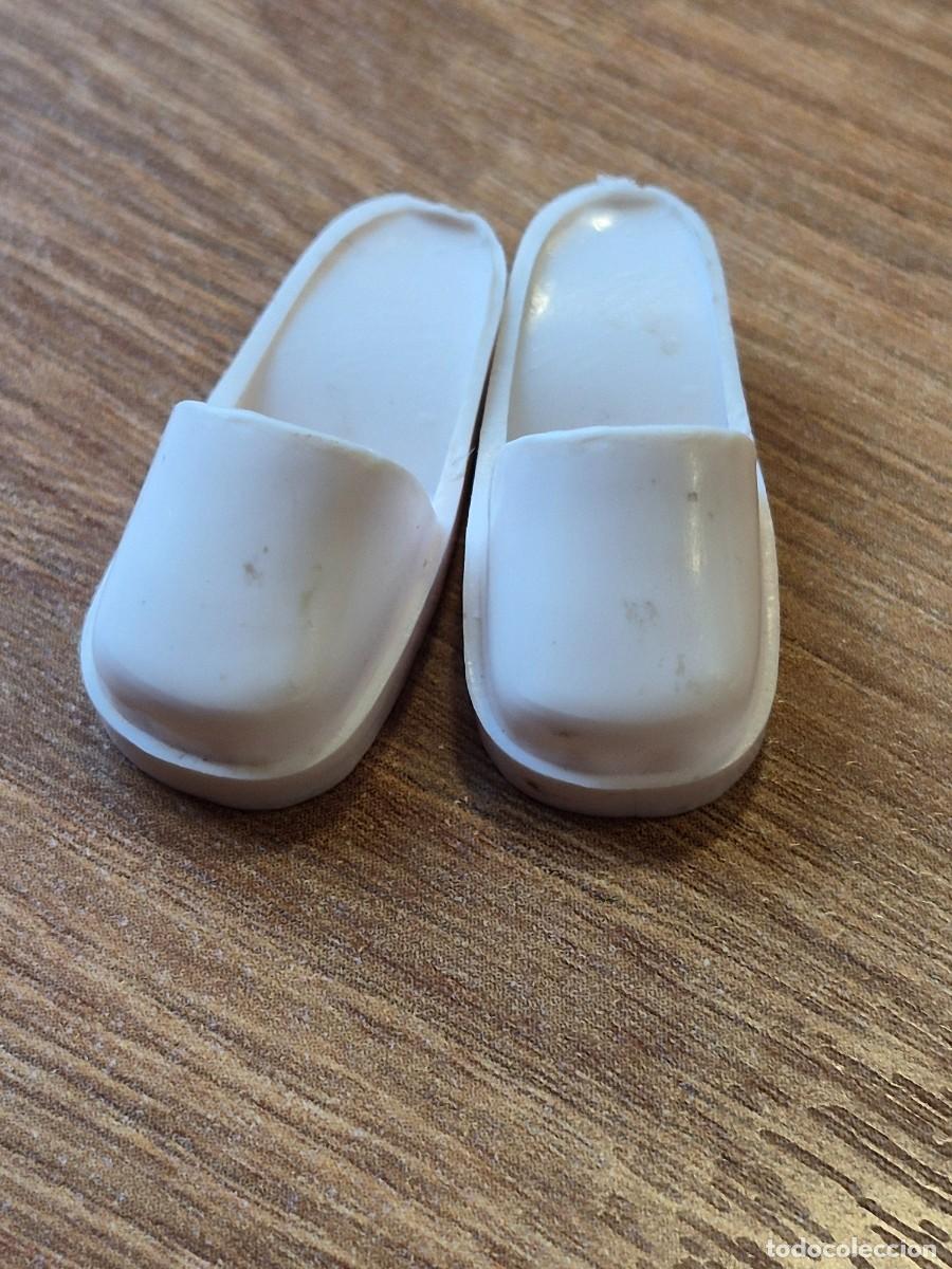 Mu&ntilde;ecas Modernas: zapatos sindy vintage