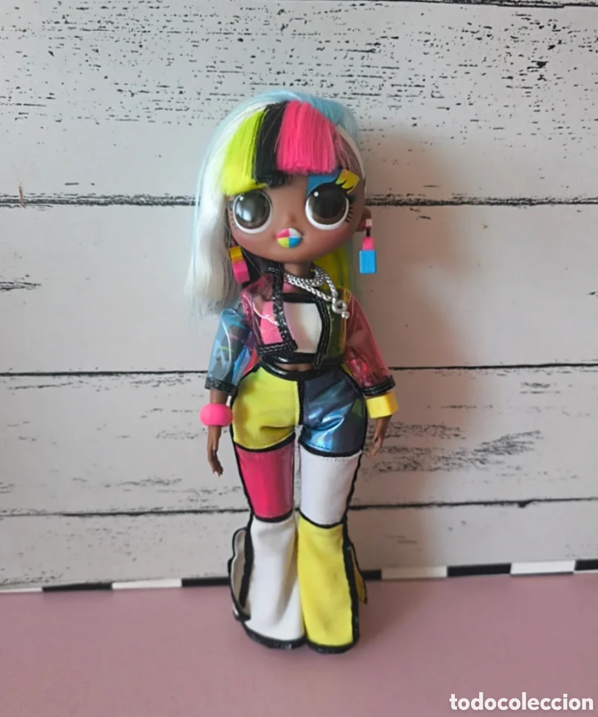 Mu&ntilde;ecas Modernas: Mu&ntilde;eca LOL OMG lights Angles