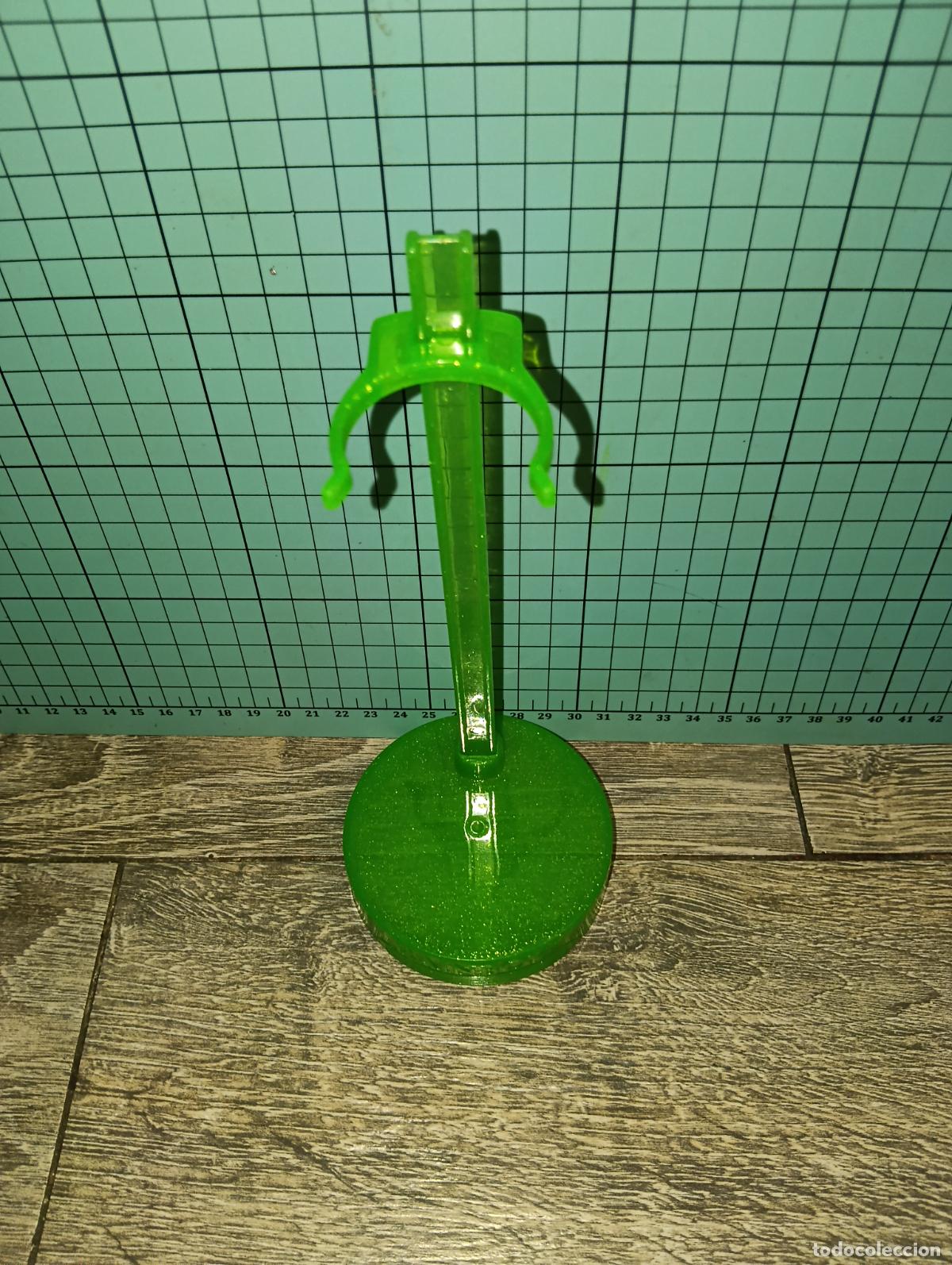 Mu&ntilde;ecas modernas: Peana de mu&ntilde;eca Rainbow Jade - Foto 2