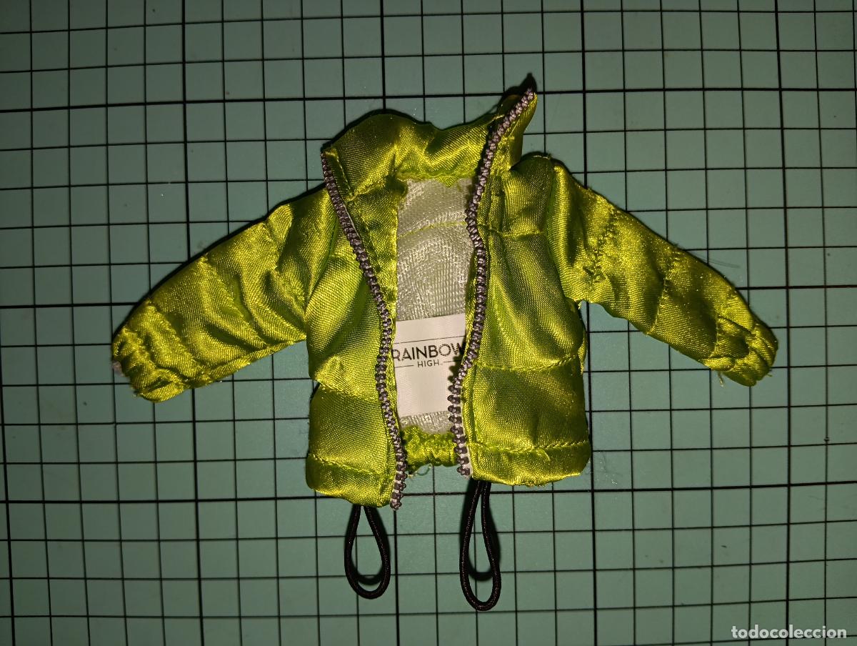 Mu&ntilde;ecas Modernas: Chaqueta de mu&ntilde;eca Rainbow high Jade