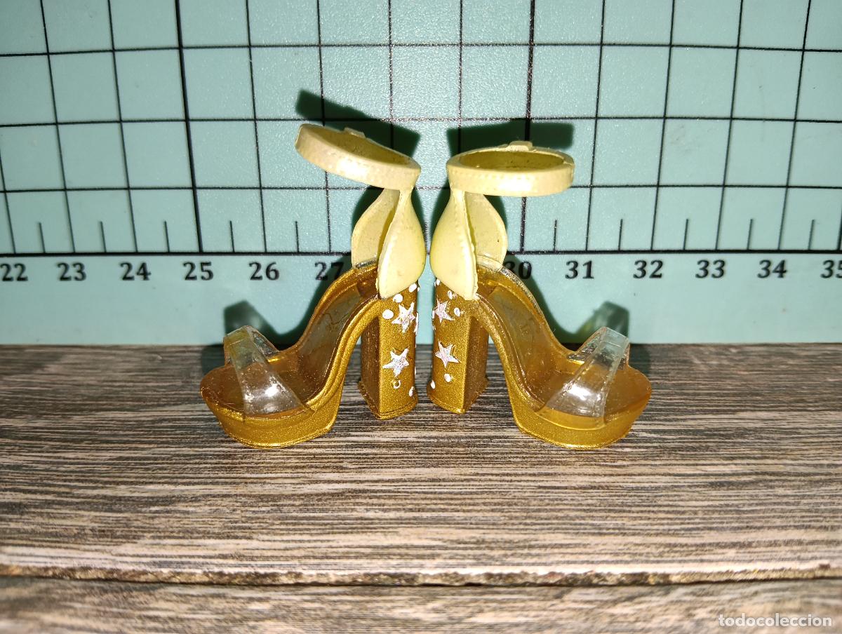 Mu&ntilde;ecas Modernas: Zapatos de mu&ntilde;eca Rainbow high Sunny Madison