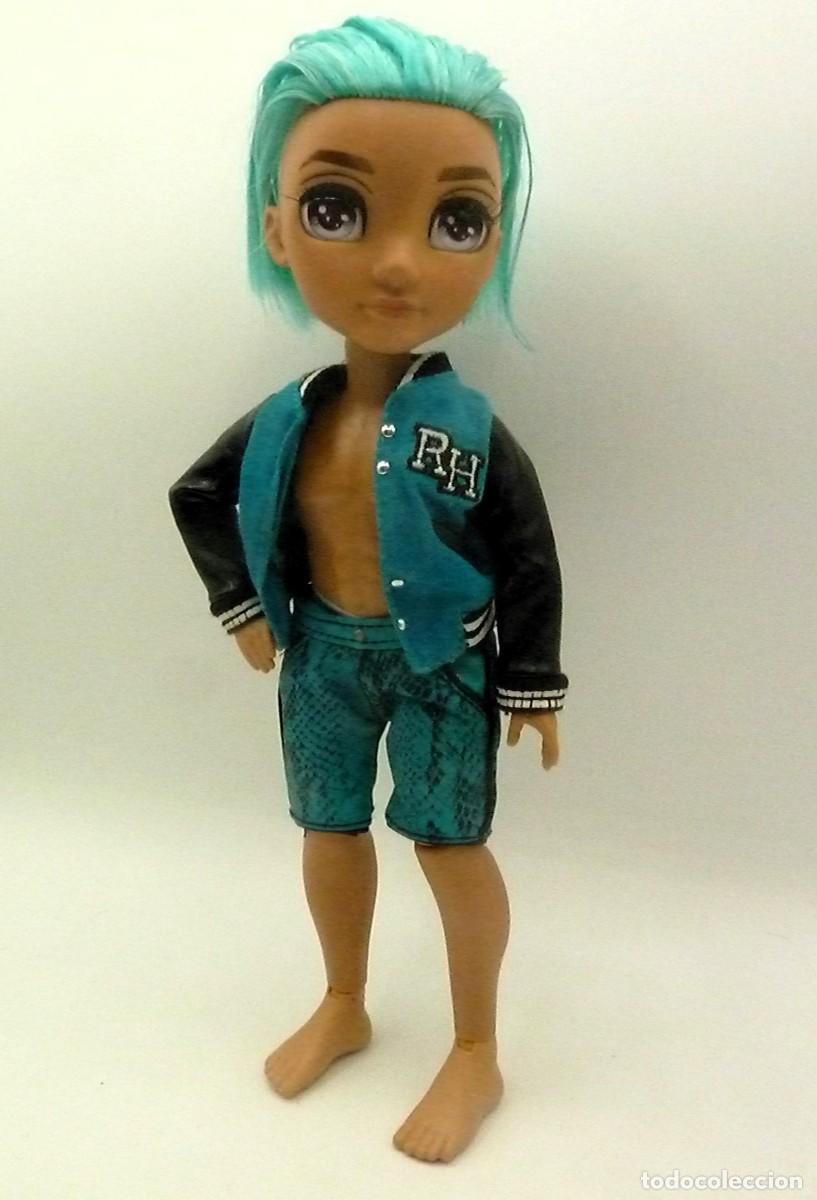 Mu&ntilde;ecas modernas: Mu&ntilde;eco Rainbow High. Kendall - Foto 2