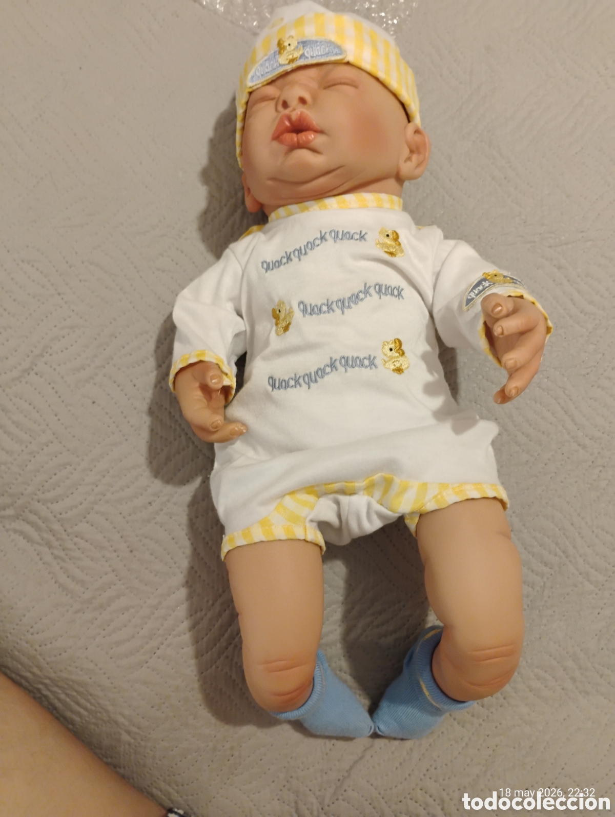 Mu&ntilde;ecas modernas: &diams;Mu&ntilde;eco Beb&eacute; Reborn William - Paradise Galleries (40 cm) + Ropa Extra