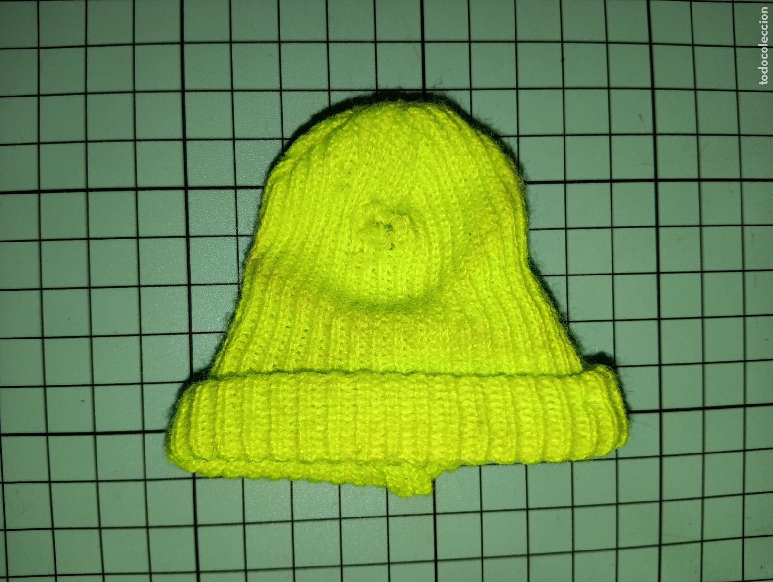 Mu&ntilde;ecas Modernas: Gorro de mu&ntilde;eca Rainbow high Jade