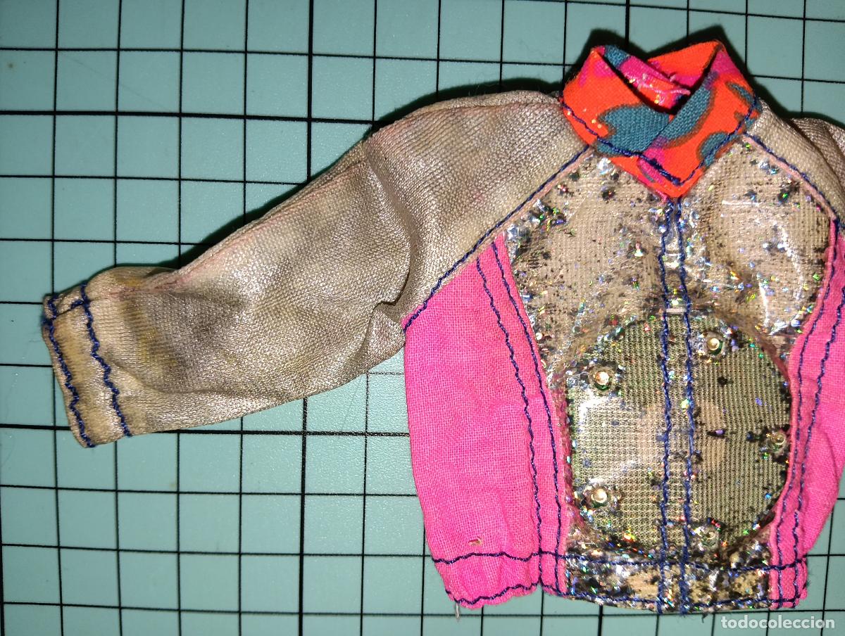 Mu&ntilde;ecas modernas: Chaqueta de mu&ntilde;eca Sindy de Hasbro - Foto 3