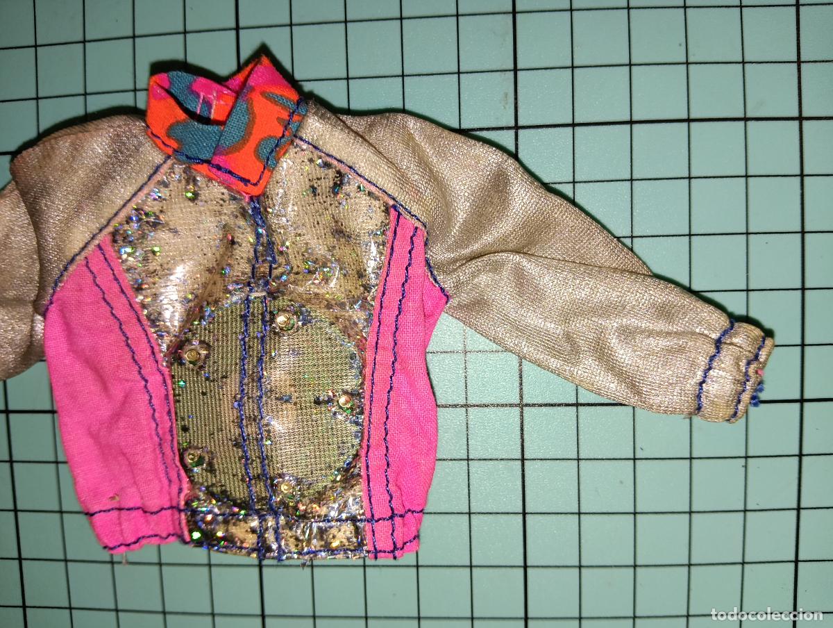 Mu&ntilde;ecas modernas: Chaqueta de mu&ntilde;eca Sindy de Hasbro - Foto 4
