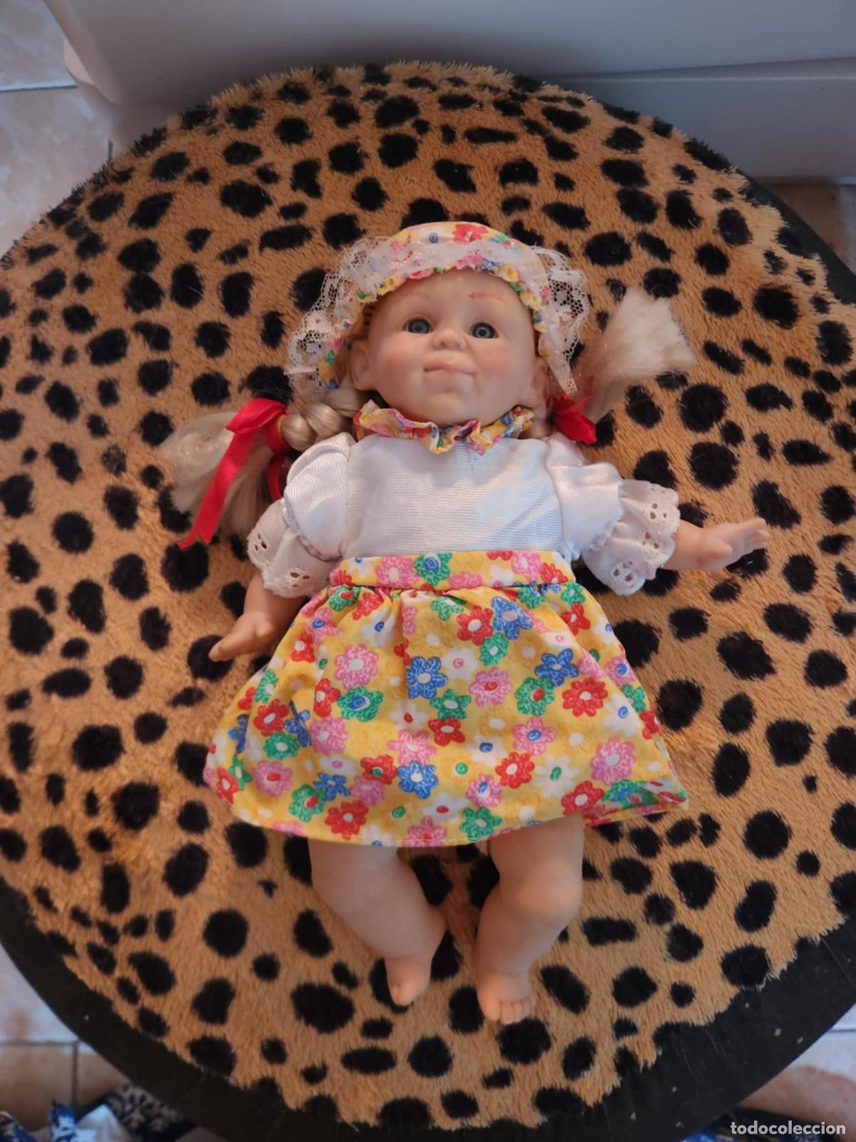 Mu&ntilde;ecas modernas: Mu&ntilde;eca haitiana t&iacute;pica de la decada del 90 - Foto 1