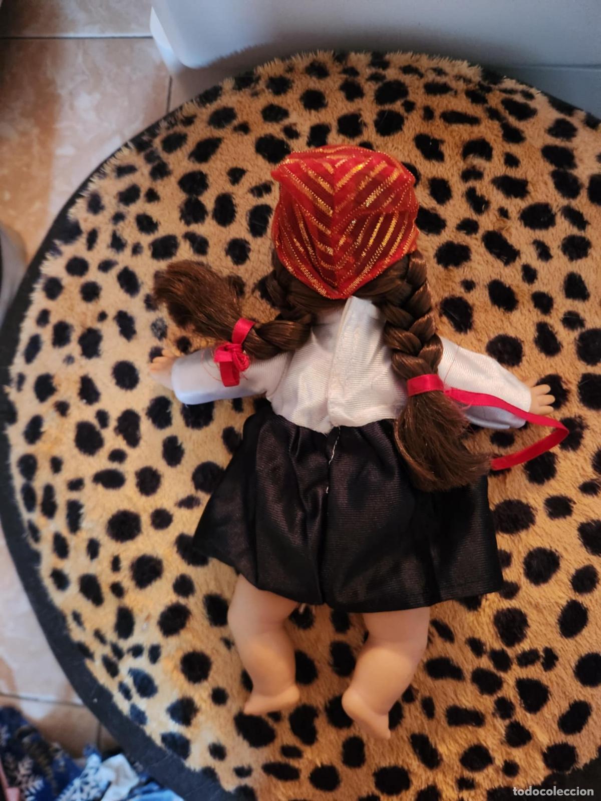 Mu&ntilde;ecas modernas: Mu&ntilde;eca rusa t&iacute;pica a&ntilde;os 90 - Foto 2