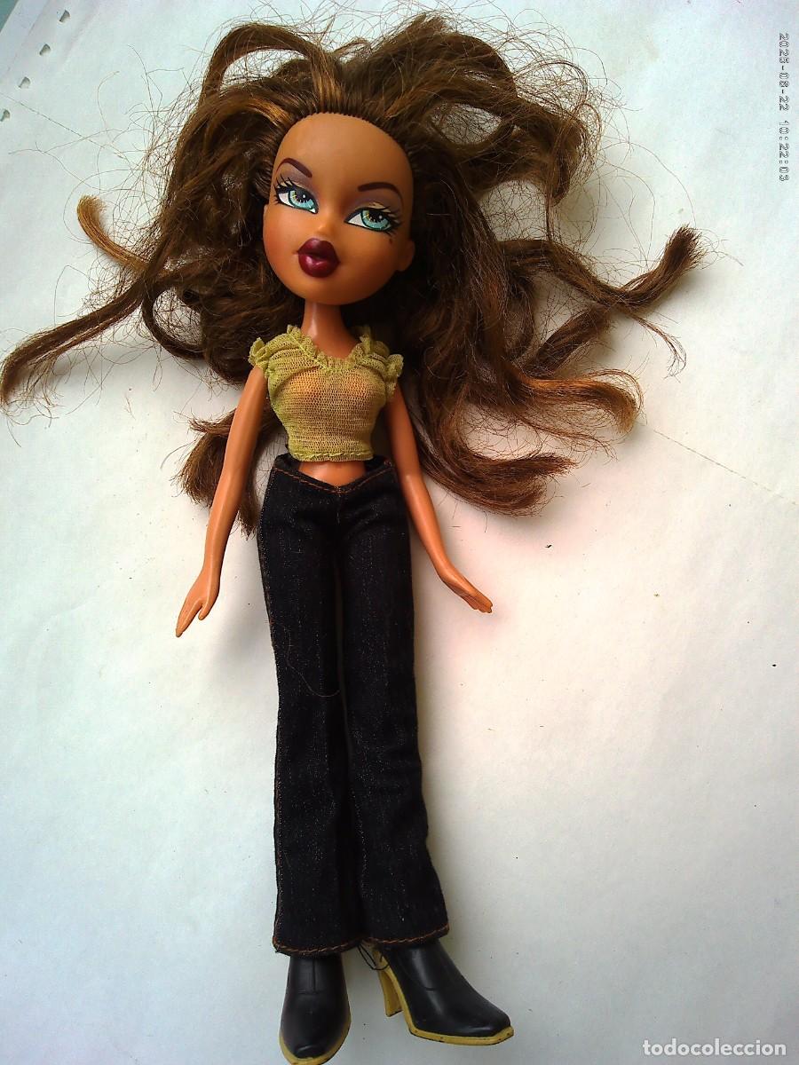 Mu&ntilde;ecas Modernas: LOTE DE MU&Ntilde;ECA BRATZ : MU&Ntilde;ECA ( A LA QUE LE FALTA UN ZAPATO ) Y OSITO DE PELUCHE