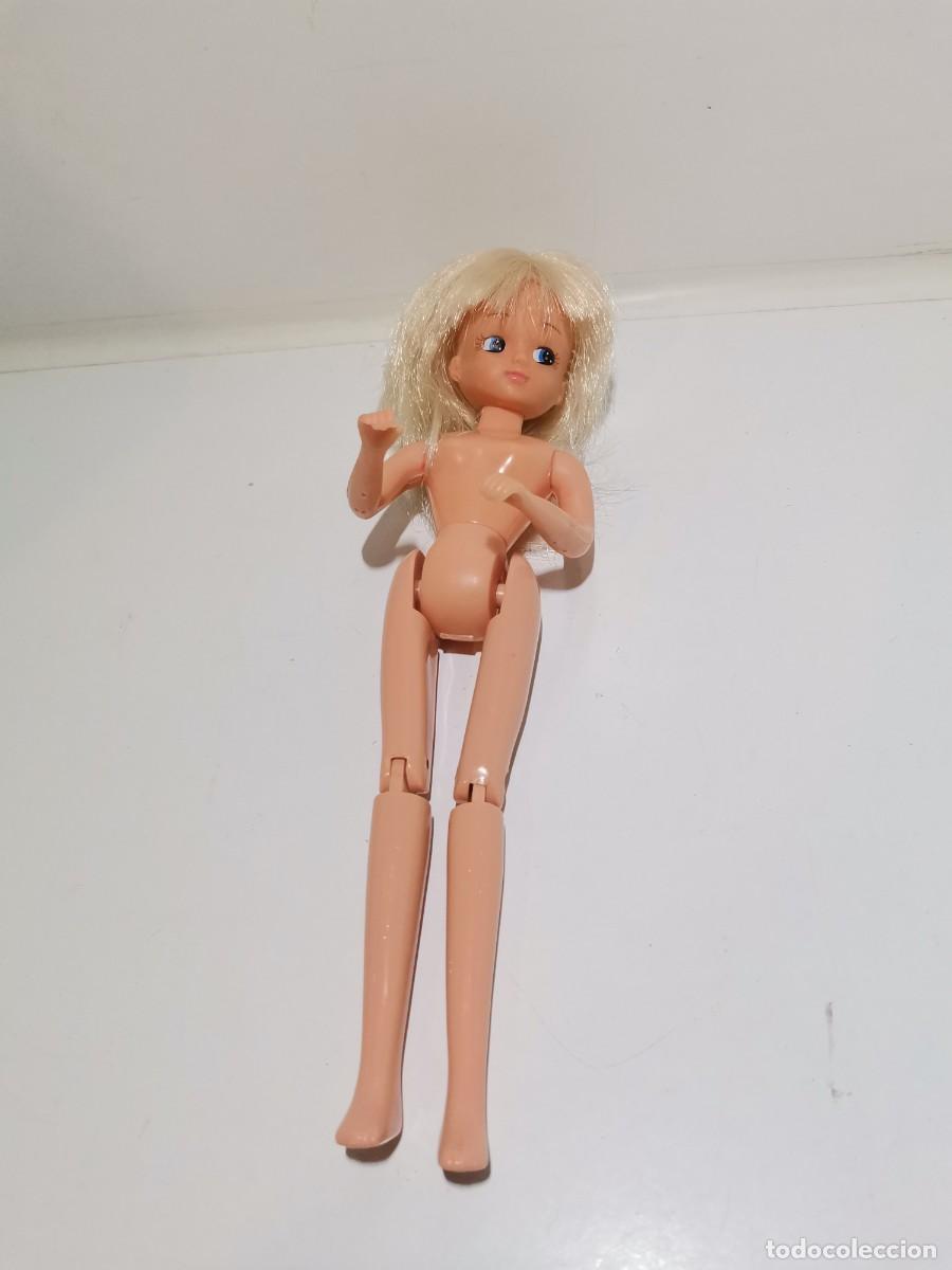 Mu&ntilde;ecas modernas: mu&ntilde;eca chabel articulada - Foto 3