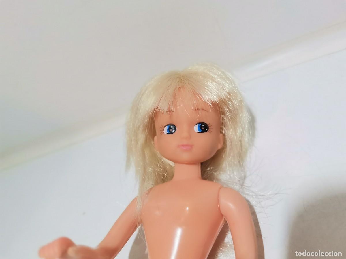 Mu&ntilde;ecas modernas: mu&ntilde;eca chabel articulada - Foto 4