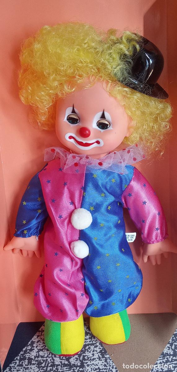 Mu&ntilde;ecas Modernas: Payaso Vintage Nuevo en su caja, a pilas, a&ntilde;o 91