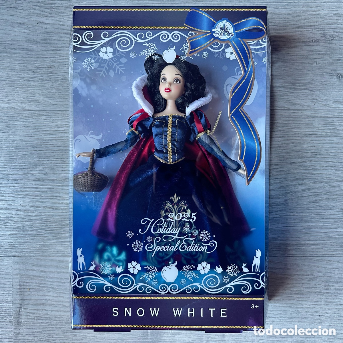 Poup&eacute;es Modernes: Mu&ntilde;eca navide&ntilde;a edici&oacute;n especial Blancanieves 2025 (28&nbsp;cm), Disney Store.