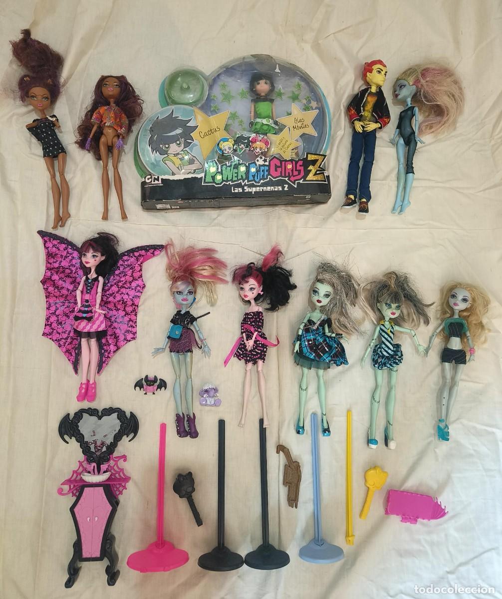 Mu&ntilde;ecas Modernas: Ocasion coleccionistas Lotazo de antiguas mu&ntilde;ecas Monster High + Blister Super Nenas (Supernenas Z )