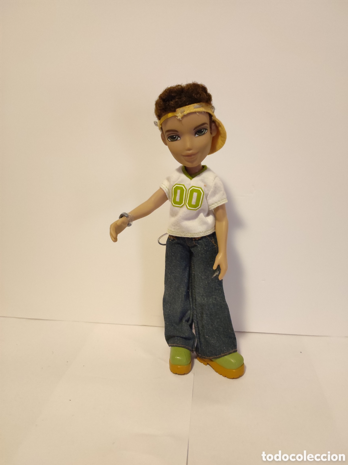 Mu&ntilde;ecas Modernas: Mu&ntilde;eco Bratz Boyz con ropa.