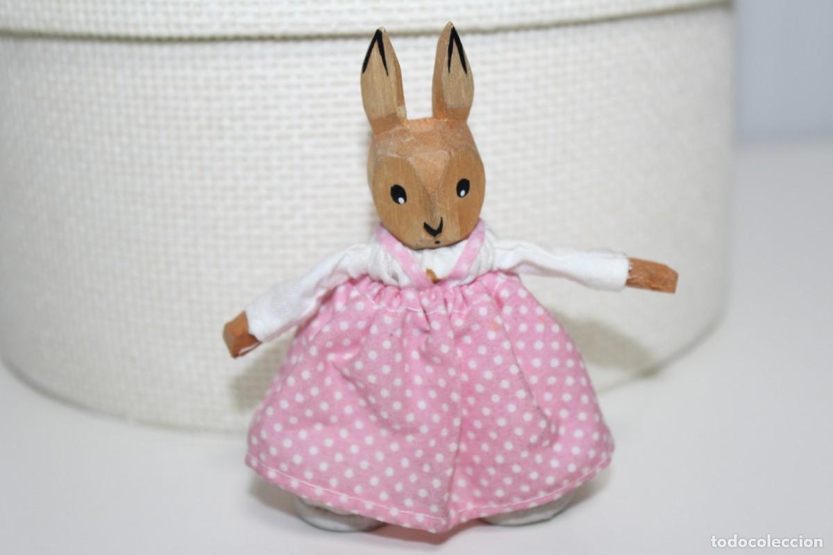 Mu&ntilde;ecas modernas: SYLVANIAN FAMILIES DE MADERA - Foto 1