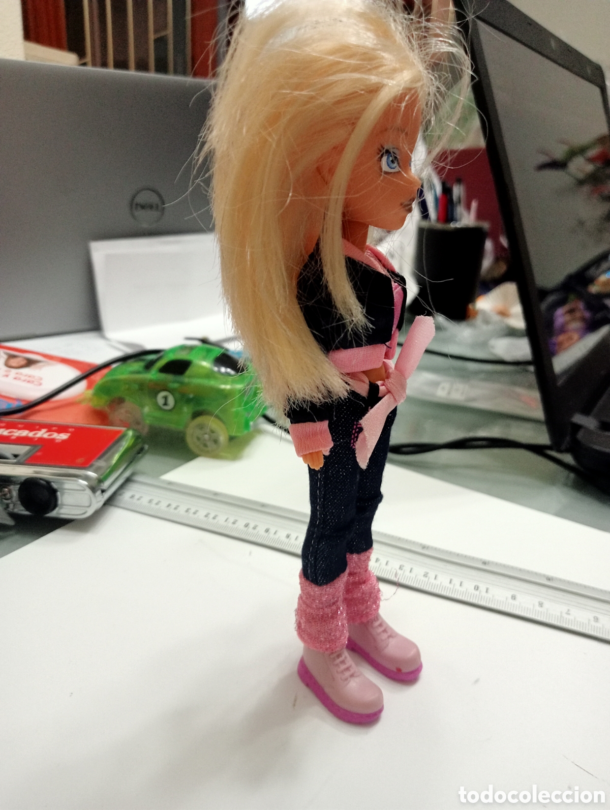 Mu&ntilde;ecas modernas: Mu&ntilde;eca de la serie Bratz - Foto 4