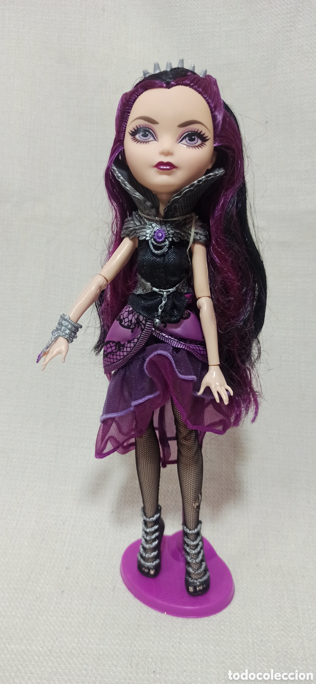 Mu&ntilde;ecas Modernas: Mu&ntilde;eca Raven Queen Monster High