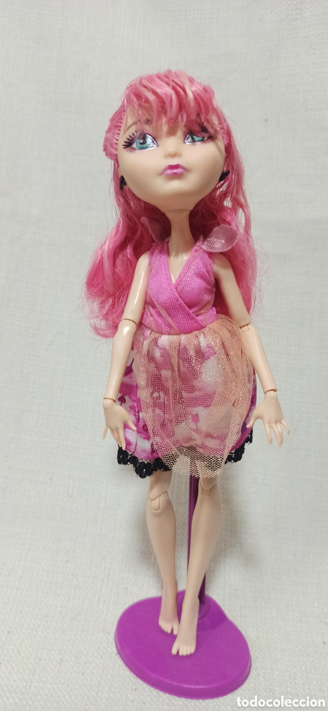 Mu&ntilde;ecas Modernas: Mu&ntilde;eca Ever After High