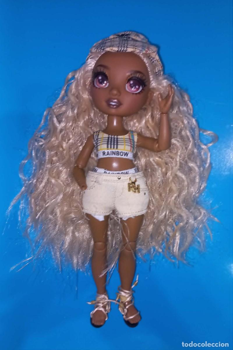 Mu&ntilde;ecas Modernas: Mu&ntilde;eca Rainbow High Harper Dune, Pacific Coast - 2022