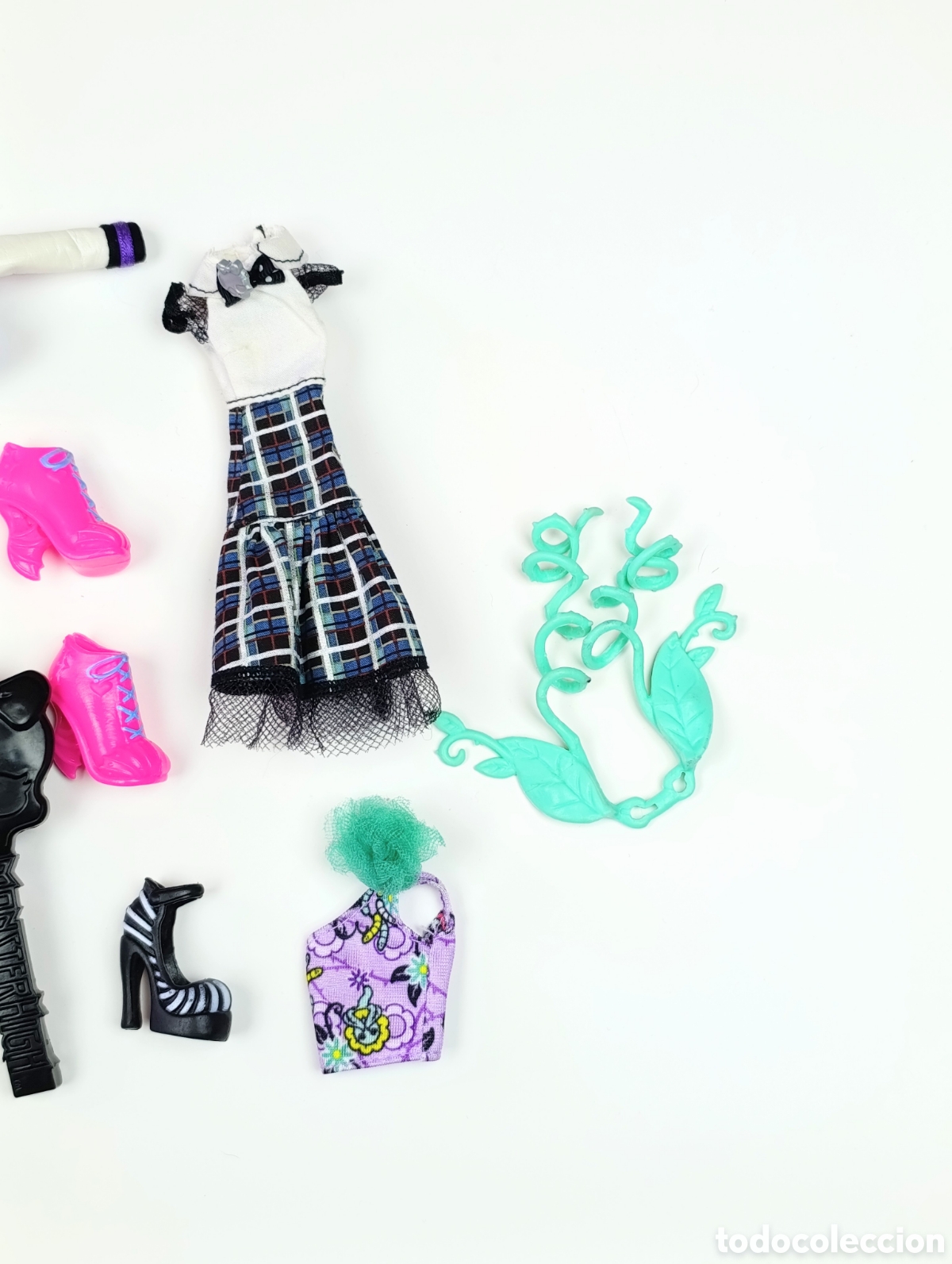 Mu&ntilde;ecas modernas: Lote ropa y accesorios Monster high - Foto 2