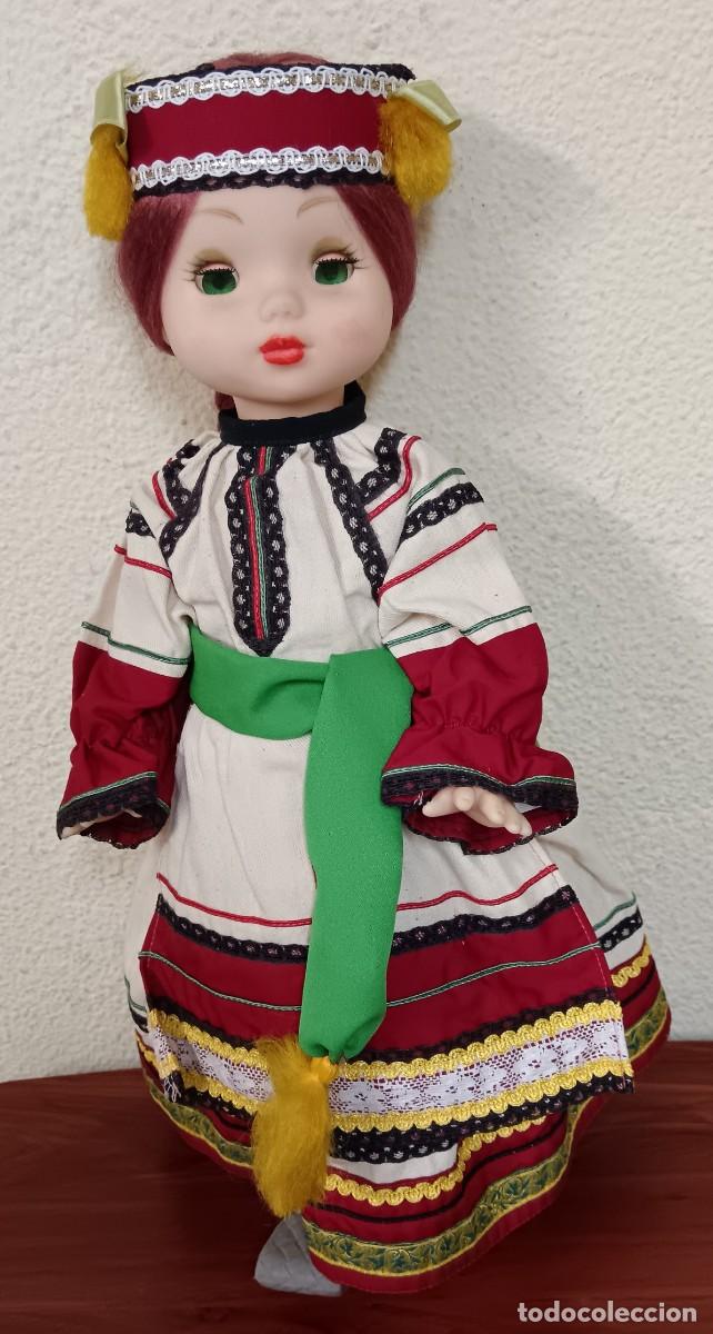 Mu&ntilde;ecas Modernas: MU&Ntilde;ECA RUSA CON TRAJE T&Iacute;PICO A&Ntilde;OS 60-70 48 CM. ALTURA