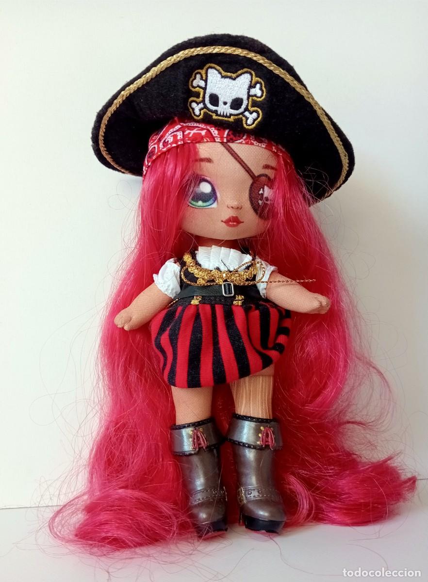 Mu&ntilde;ecas modernas: MU&Ntilde;ECA BUCANERA LOL BECKY BUCKANEER LOL SURPRISE! NA! NA! NA!