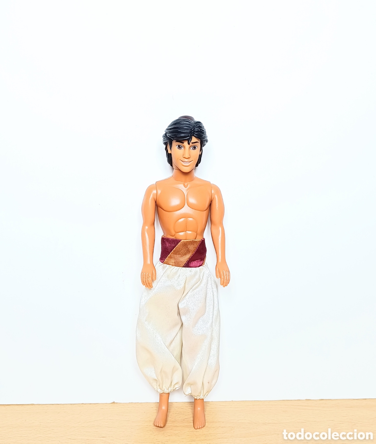 Mu&ntilde;ecas Modernas: Mu&ntilde;eco Aladdin Simba
