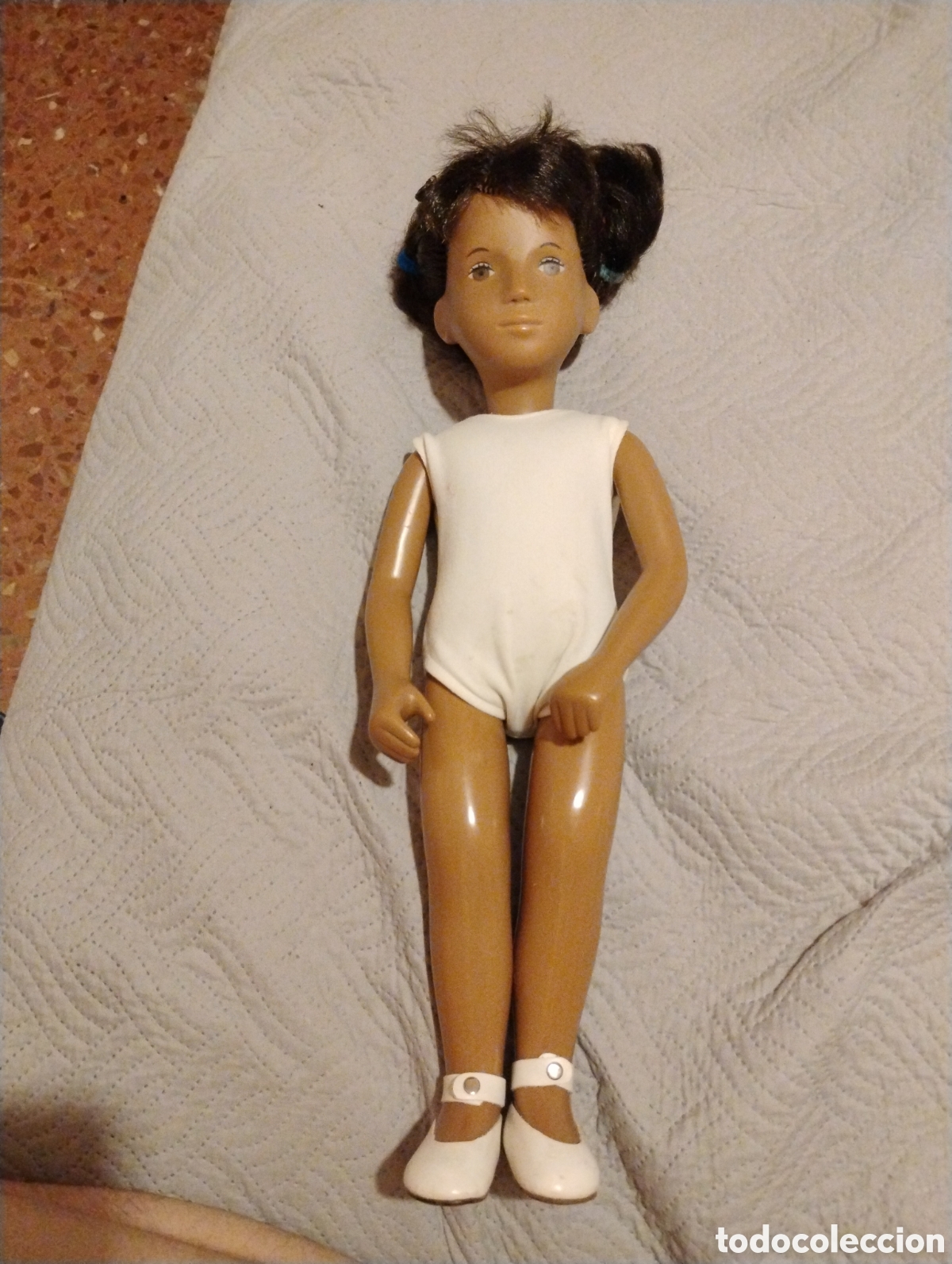 Mu&ntilde;ecas Modernas: Mu&ntilde;eca Sasha Doll Vintage Trendon 40cm Brunette + Lote 4 Abrigos Ropa Jadzia