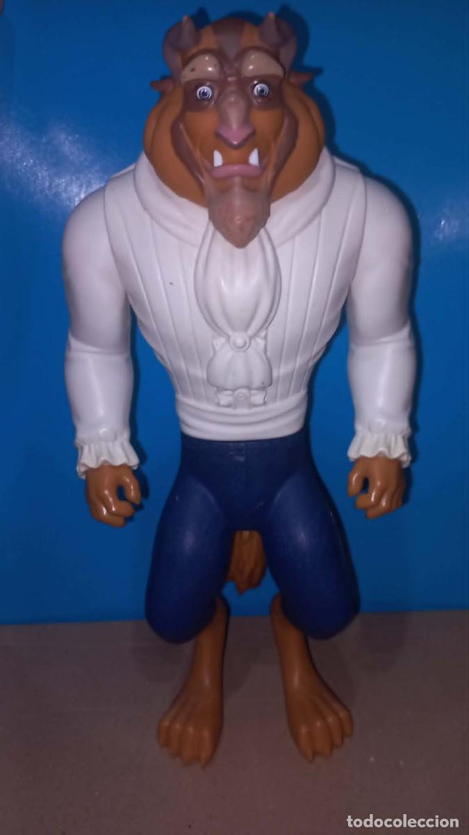 Mu&ntilde;ecas Modernas: Mu&ntilde;eco Bestia de la Bella y la Bestia, Disney - Mattel - 2014, mide 30cm