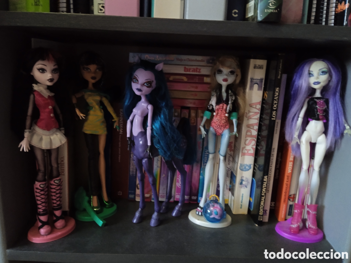 Mu&ntilde;ecas Modernas: Lote Mu&ntilde;ecas Monster High