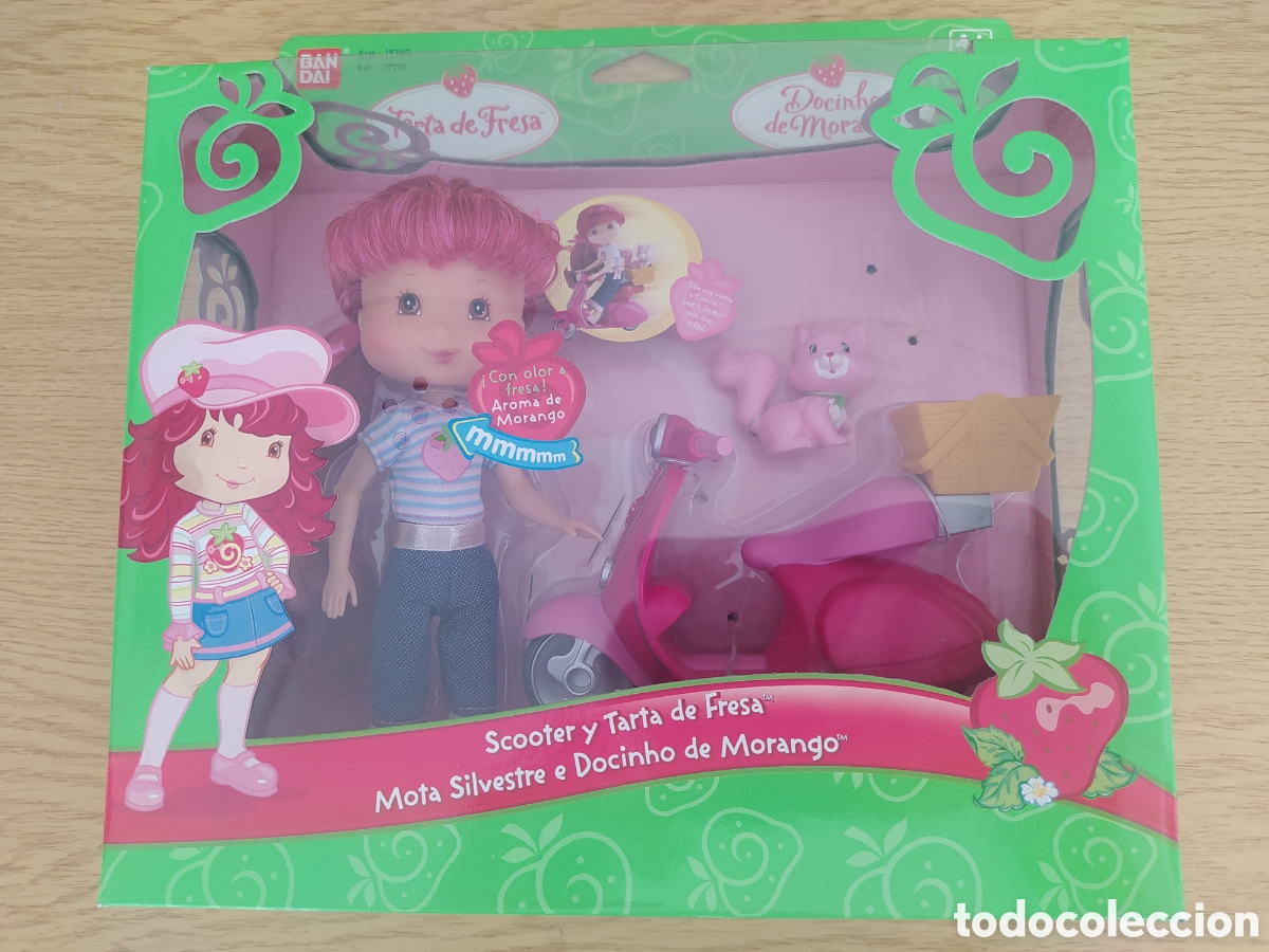 Mu&ntilde;ecas Modernas: TARTA DE FRESA SCOOTER BANDAI 2007