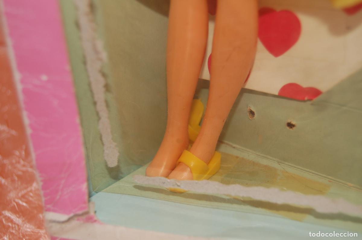 Mu&ntilde;ecas modernas: mueca sindy de pedigree en caja - Foto 7