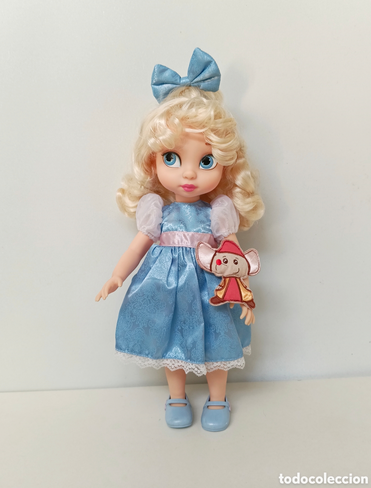 Mu&ntilde;ecas Modernas: Disney Princess Animators' Collection Cinderella primera edici&oacute;n Cenicienta mascota, rat&oacute;n 16 inch