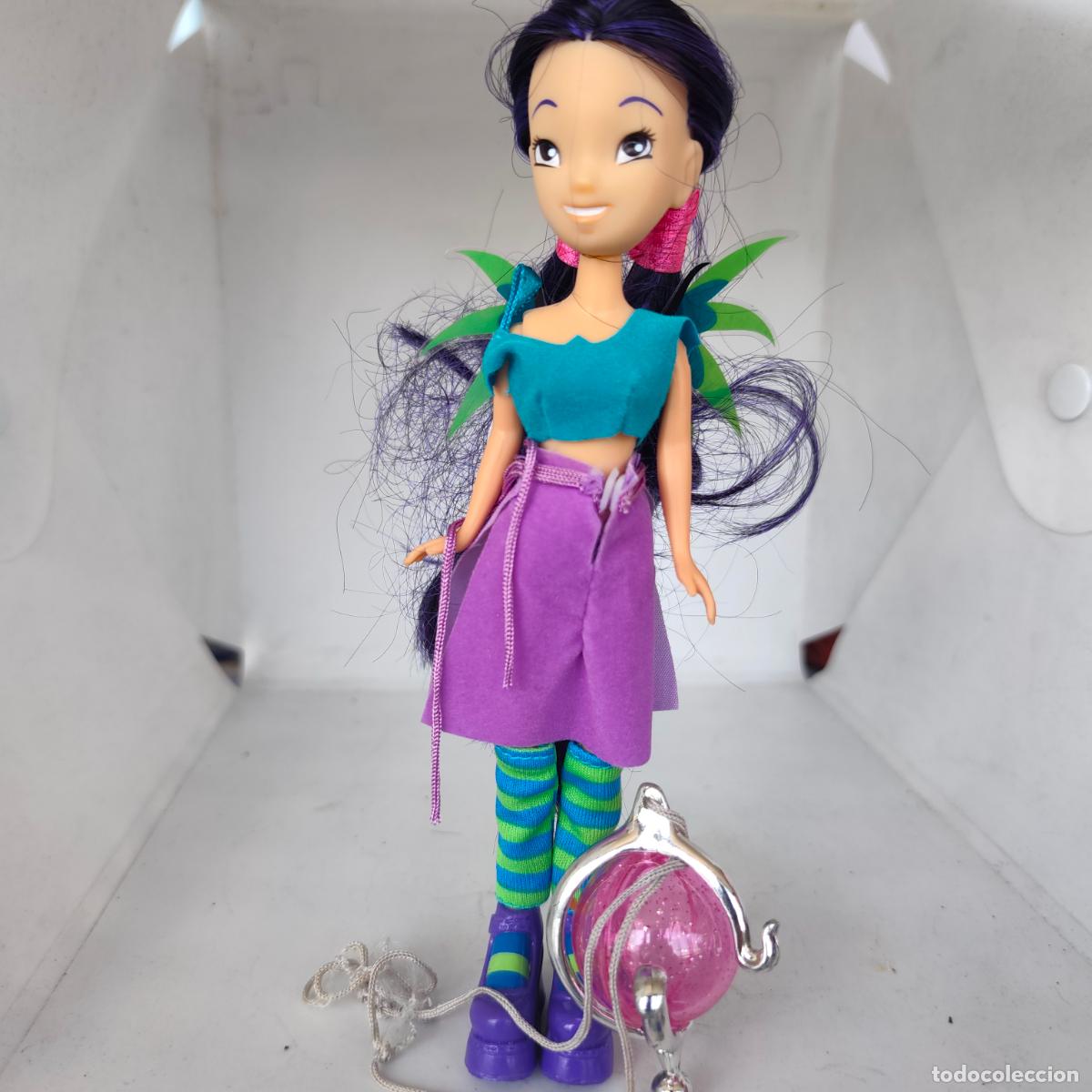 Mu&ntilde;ecas Modernas: DISNEY W.I.T.C.H. FIGURA MU&Ntilde;ECA HAY LIN + COLGANTE heart KANDRAKAR GIOCHI wotch