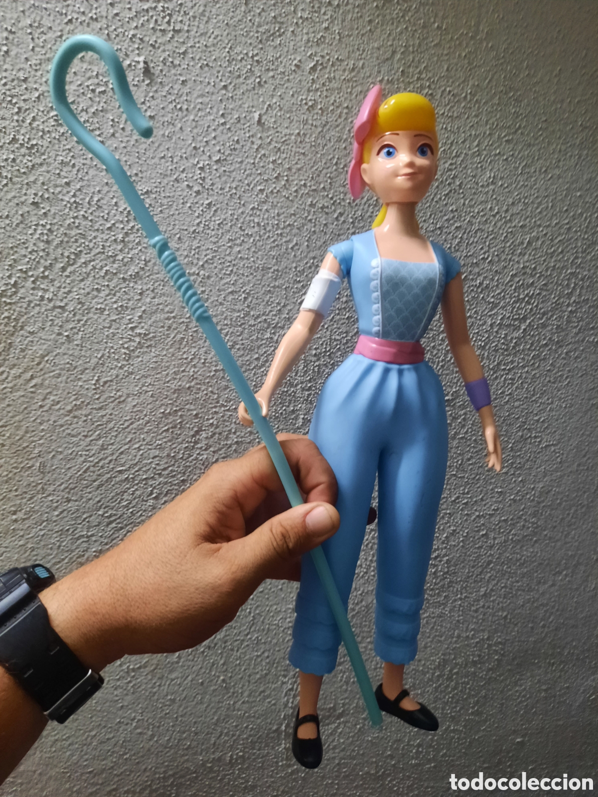 Mu&ntilde;ecas modernas: Personaje Bo Peep Toy Story 4 Disney Pixar - 35cm de Altura