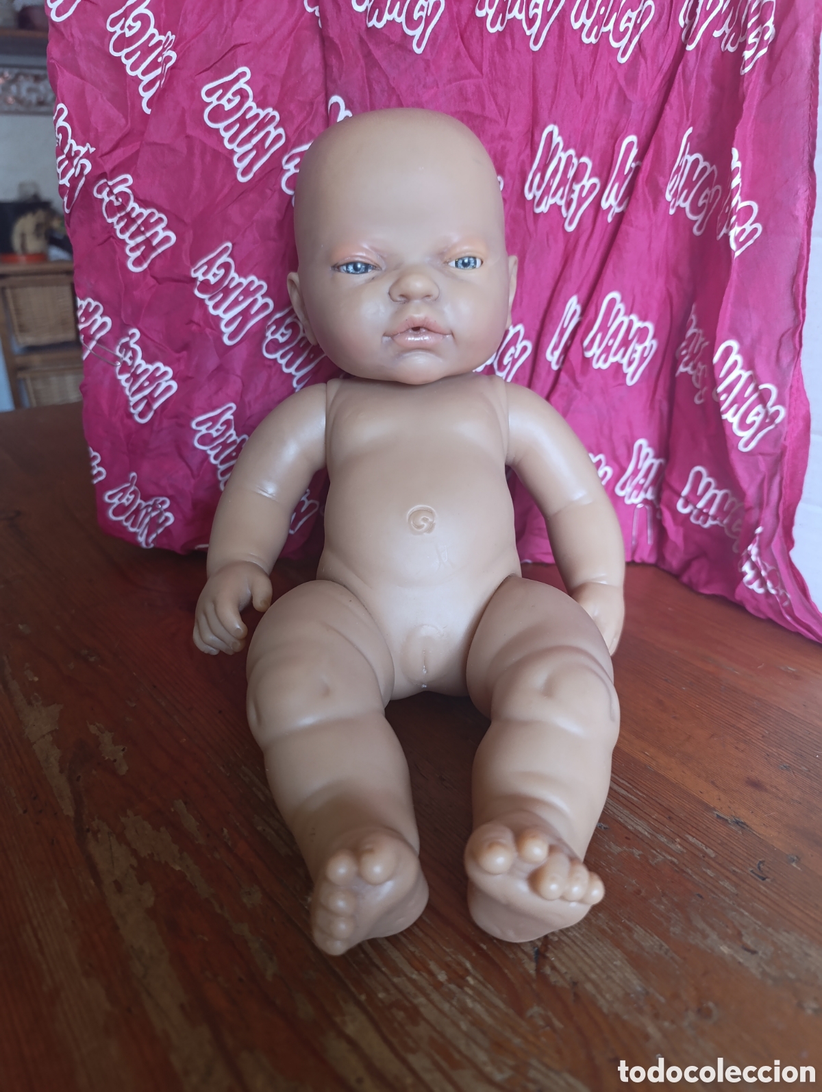 Mu&ntilde;ecas Modernas: MU&Ntilde;ECO BEBE,SIN MARCA.GOMA SEMIDURA.