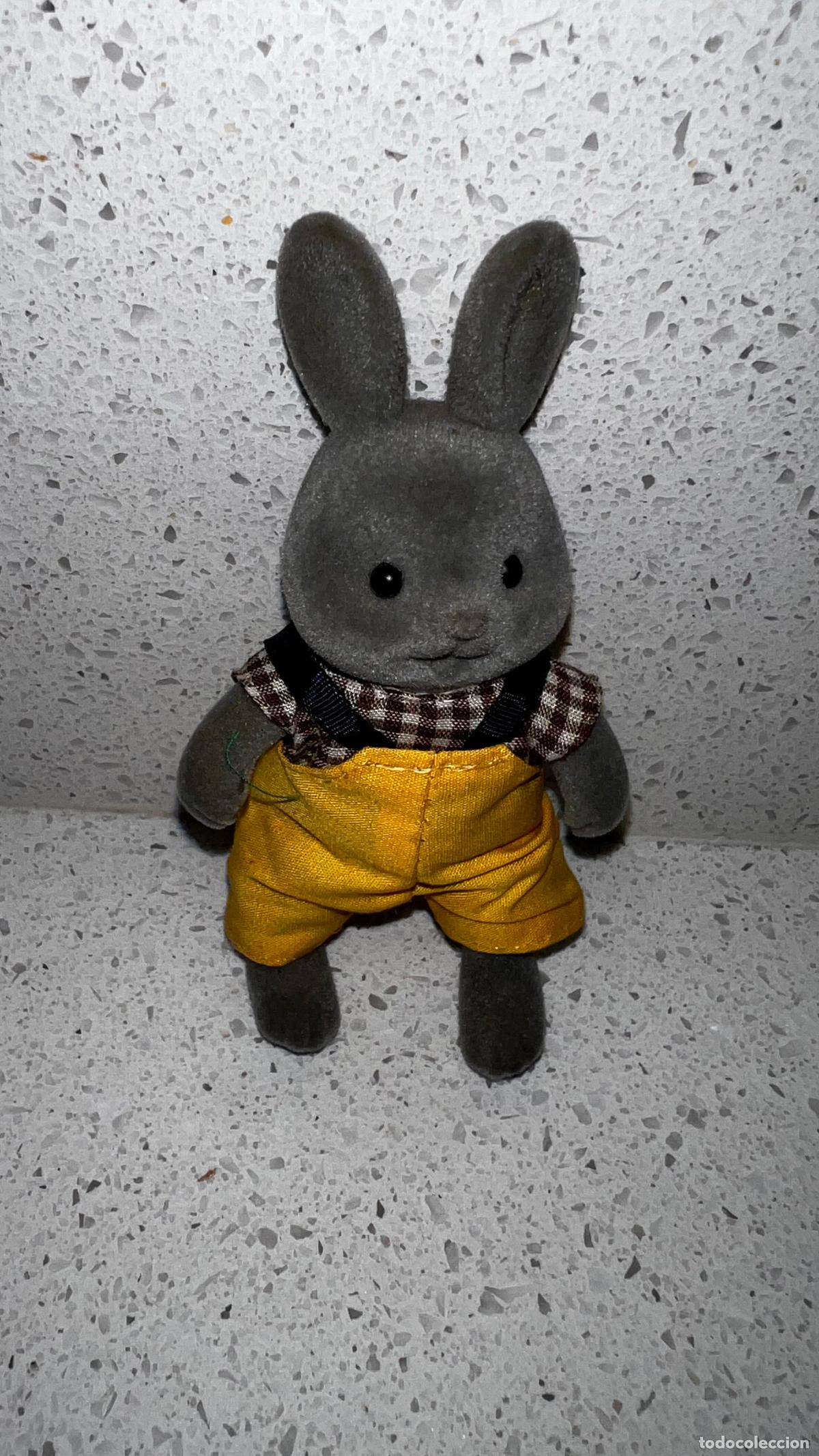 Mu&ntilde;ecas modernas: SYLVANIAN - ANTIGUO MU&Ntilde;ECO CONEJO SYLVANIAN, VESTIDO DE ORIGEN!
