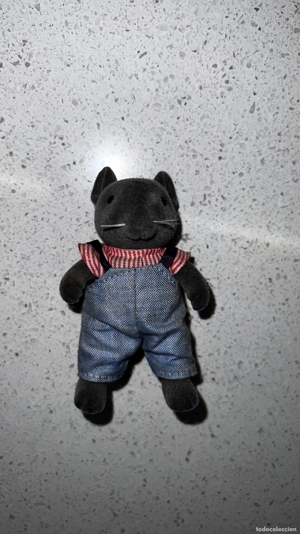 Mu&ntilde;ecas modernas: SYLVANIAN - ANTIGUO MU&Ntilde;ECO RATA SYLVANIAN, VESTIDO DE ORIGEN!