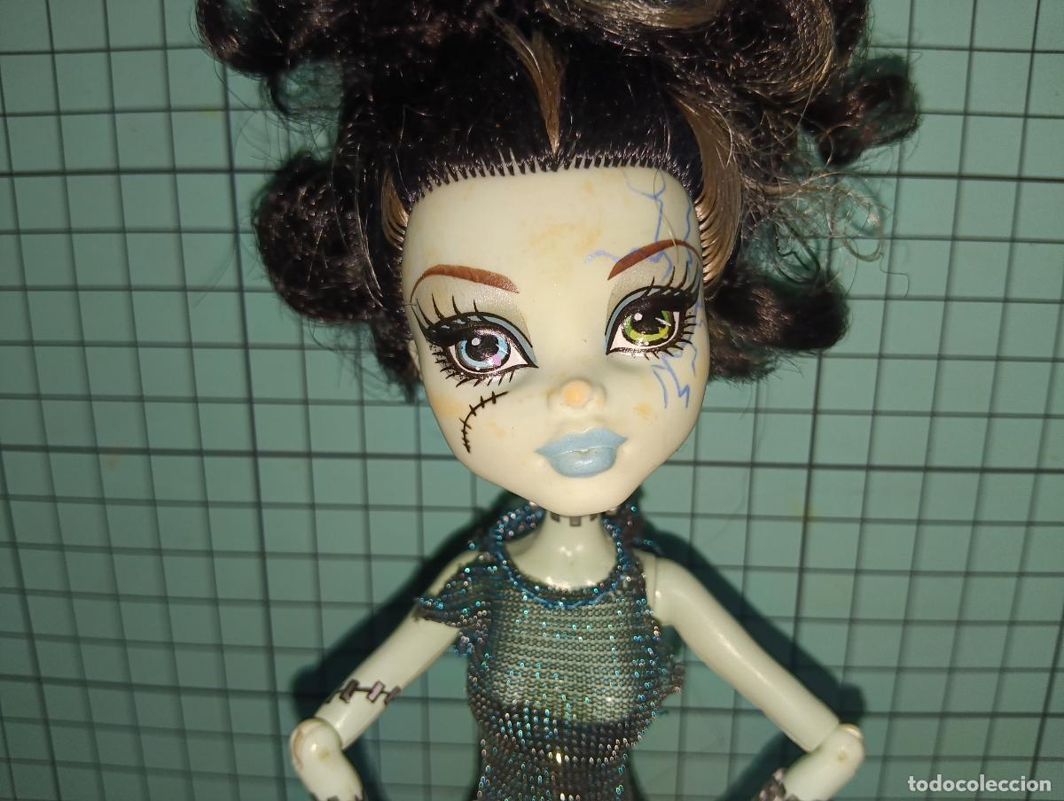 Mu&ntilde;ecas modernas: Mu&ntilde;eca Monster high Frankie Stein - Foto 1